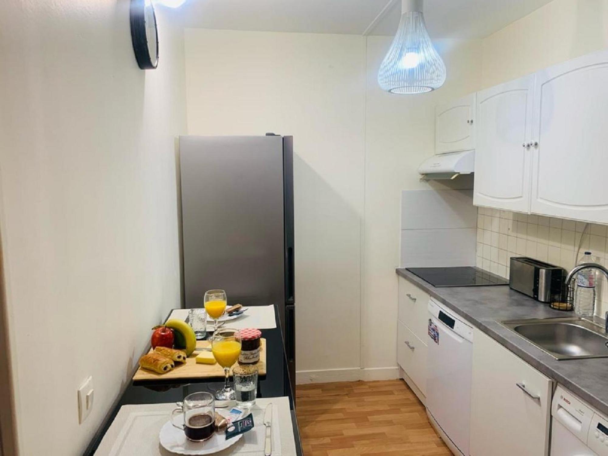 Appartement Calme Et Chaleureux Proche De Paris 쿠르브부아 외부 사진