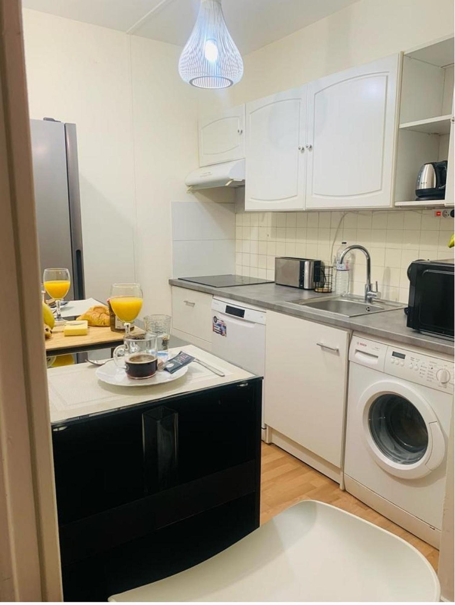 Appartement Calme Et Chaleureux Proche De Paris 쿠르브부아 외부 사진